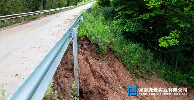 波形丝瓜官网入口污路基如何维护保养.jpg