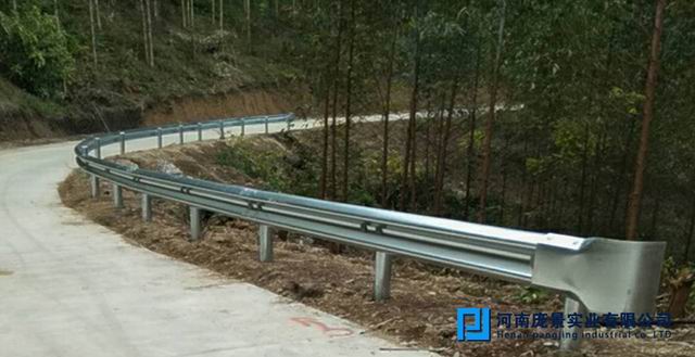 乡村公路波形丝瓜官网入口污.jpg