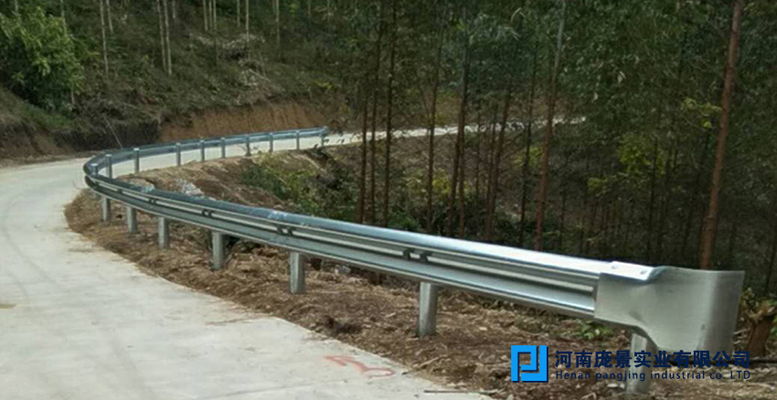乡村公路波形丝瓜官网入口污.jpg