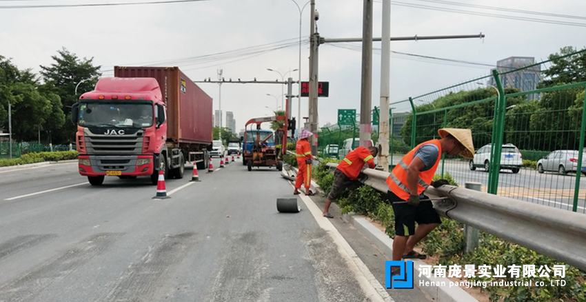 公路波形丝瓜官网入口污板.jpg