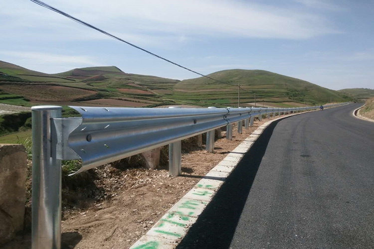 道路波形丝瓜官网入口污.jpg