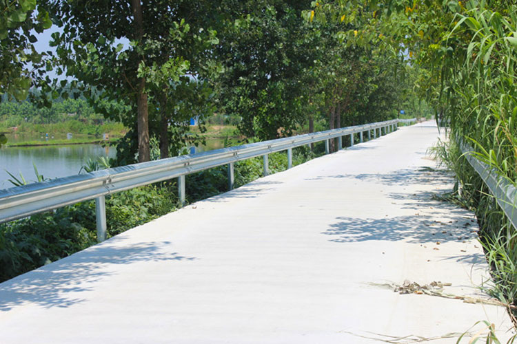 公路波形丝瓜官网入口污.jpg
